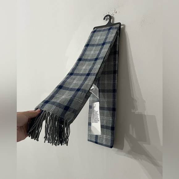 NEW HEATTECH SCARF - Picture 3 of 5